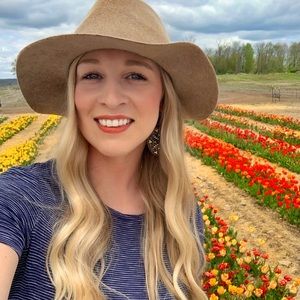 Meet your Posher, Ashley